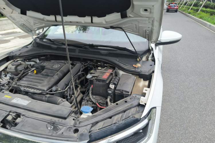 Used Volkswagen Sagitar 2020 200TSI DSG Comfort Version China VI Standard Engine Bay Left
