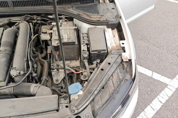 Used Volkswagen Sagitar 2020 280TSI DSG Comfort Version China VI Standard Engine Bay Left