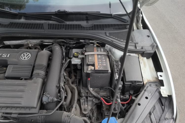 Used Volkswagen Sagitar 2020 200TSI DSG Fashion Edition China VI Standard Engine Bay Left