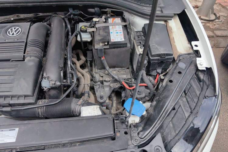 Used Volkswagen Sagitar 2020 280TSI DSG Comfort Version China VI Standard Engine Bay Left