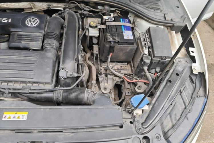 Used Volkswagen Sagitar 2020 200TSI DSG Comfort Version China VI Standard Engine Bay Left