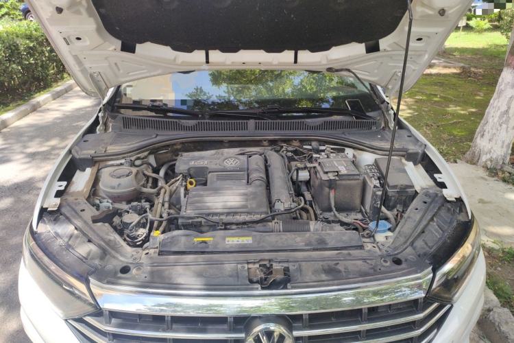 Used Volkswagen Sagitar 2020 280TSI DSG Comfort Version China VI Standard Engine Bay