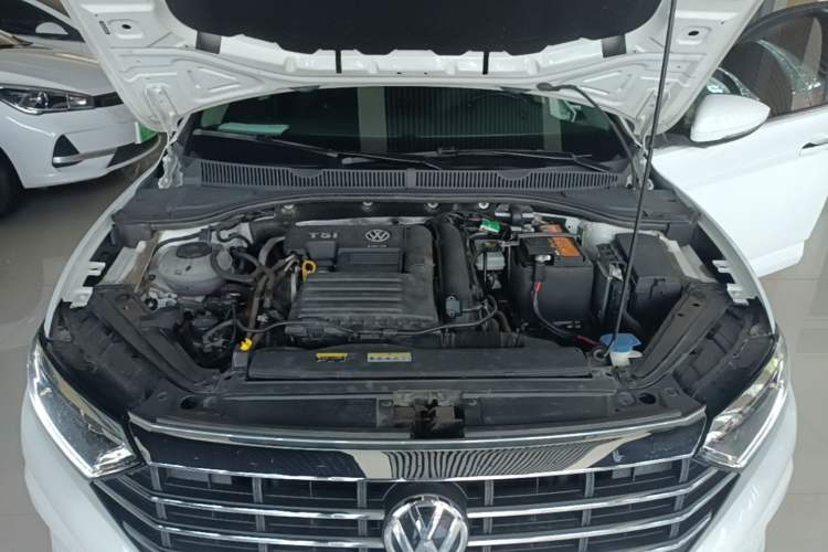 Used Volkswagen Sagitar 2020 280TSI DSG Comfort Version China VI Standard Engine Bay