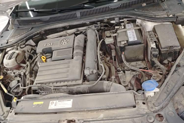 Used Volkswagen Sagitar 2020 280TSI DSG Comfort Version China VI Standard Engine Bay