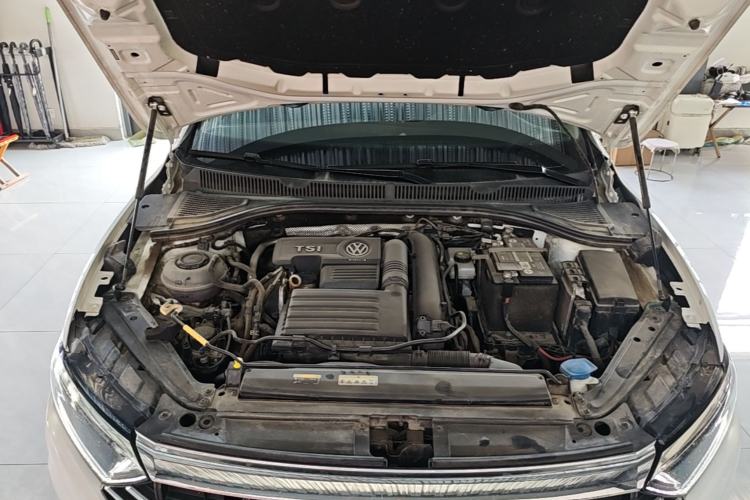 Used Volkswagen Sagitar 2020 280TSI DSG Comfort Version China VI Standard Engine Bay