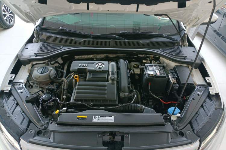 Used Volkswagen Sagitar 2020 200TSI DSG Comfort Version China VI Standard Engine Bay