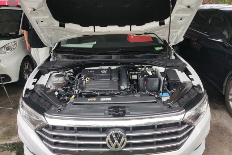 Used Volkswagen Sagitar 2020 280TSI DSG Comfort Version China VI Standard Engine Bay