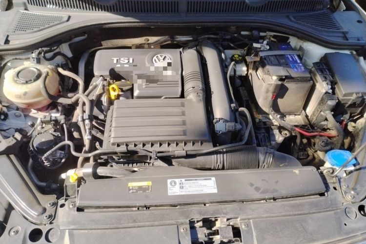 Used Volkswagen Sagitar 2020 200TSI DSG Comfort Version China VI Standard Engine Bay