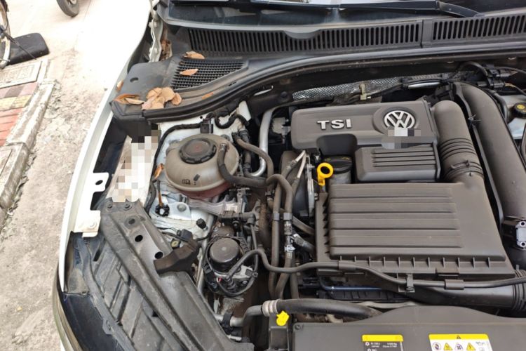 Used Volkswagen Sagitar 2020 280TSI DSG Comfort Version China VI Standard Engine Bay Right