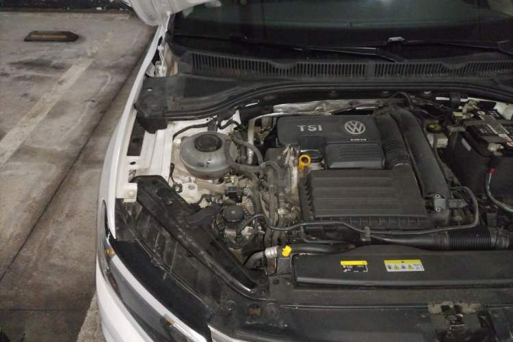 Used Volkswagen Sagitar 2020 280TSI DSG Comfort Version China VI Standard Engine Bay Right