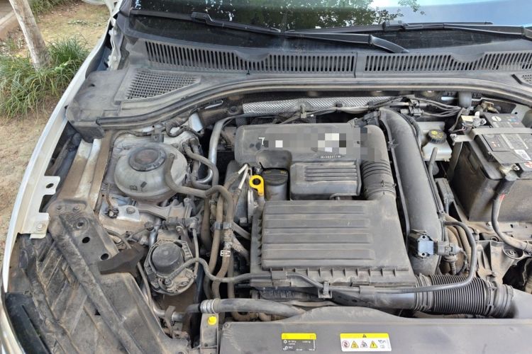 Used Volkswagen Sagitar 2020 280TSI DSG Comfort Version China VI Standard Engine Bay Right