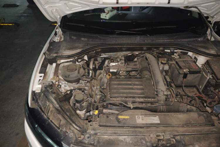 Used Volkswagen Sagitar 2020 200TSI DSG Comfort Version China VI Standard Engine Bay Right