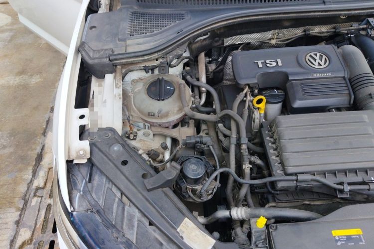 Used Volkswagen Sagitar 2020 280TSI DSG Comfort Version China VI Standard Engine Bay Right