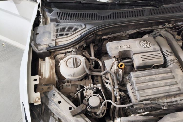 Used Volkswagen Sagitar 2020 280TSI DSG Comfort Version China VI Standard Engine Bay Right