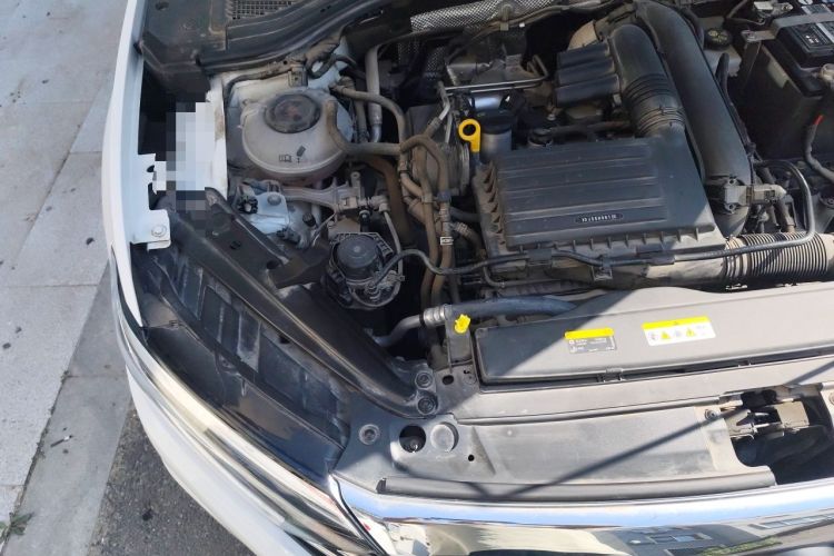 Used Volkswagen Sagitar 2020 280TSI DSG Comfort Version China VI Standard Engine Bay Right
