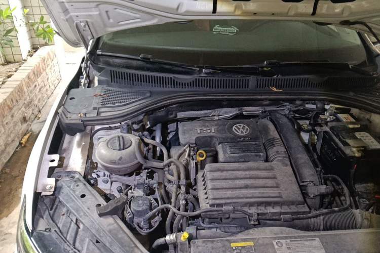 Used Volkswagen Sagitar 2020 200TSI DSG Comfort Version China VI Standard Engine Bay Right