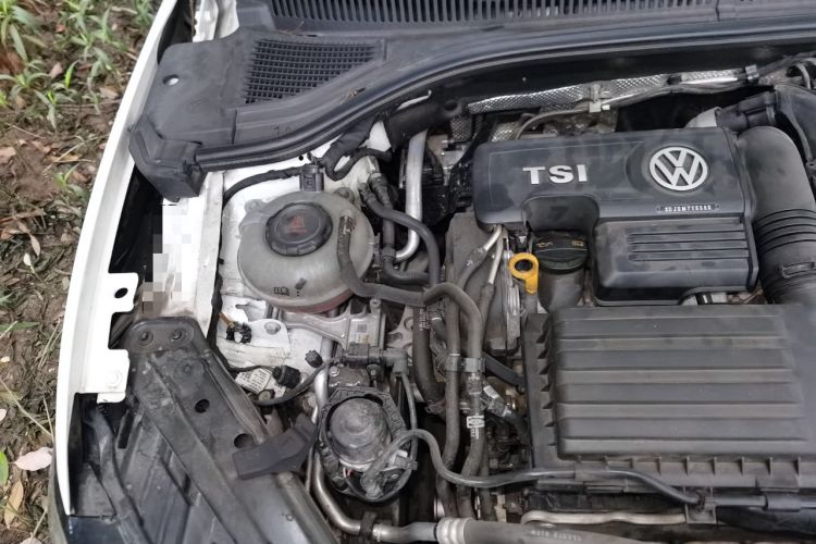 Used Volkswagen Sagitar 2020 280TSI DSG Luxury Version China VI Standard Engine Bay Right