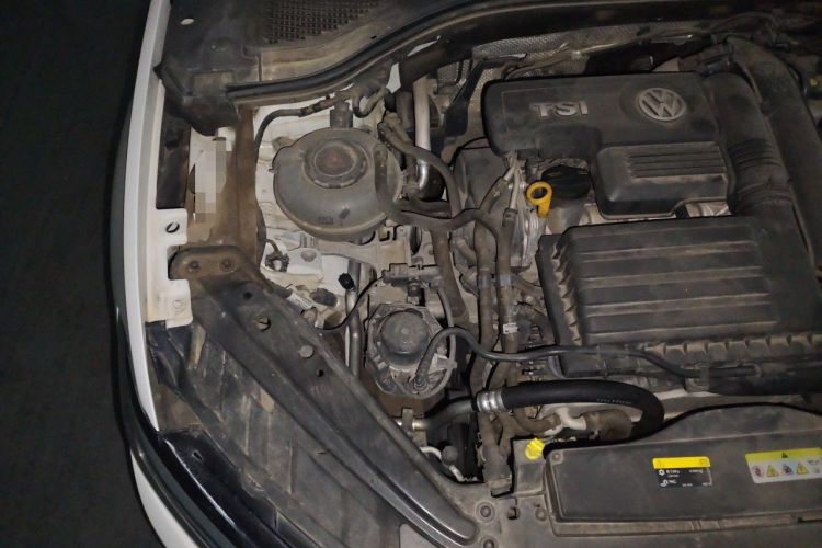 Used Volkswagen Sagitar 2020 280TSI DSG Comfort Version China VI Standard Engine Bay Right