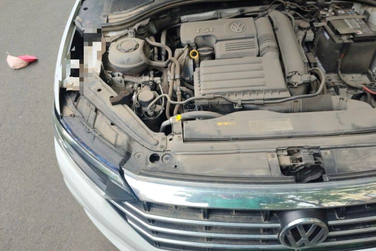 Used Volkswagen Sagitar 2020 280TSI DSG Comfort Version China VI Standard Engine Bay Right