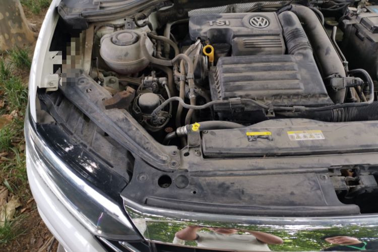 Used Volkswagen Sagitar 2020 280TSI DSG Comfort Version China VI Standard Engine Bay Right