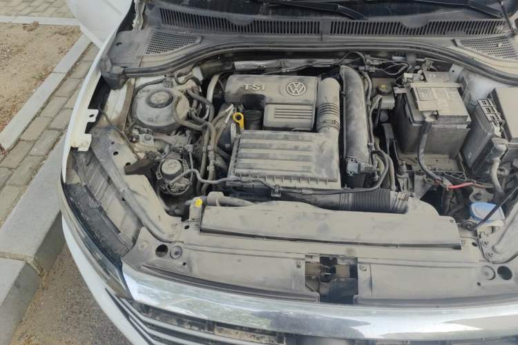 Used Volkswagen Sagitar 2020 200TSI DSG Comfort Version China VI Standard Engine Bay Right