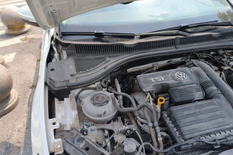 Used Volkswagen Sagitar 2020 280TSI DSG Comfort Version China VI Standard Engine Bay Right