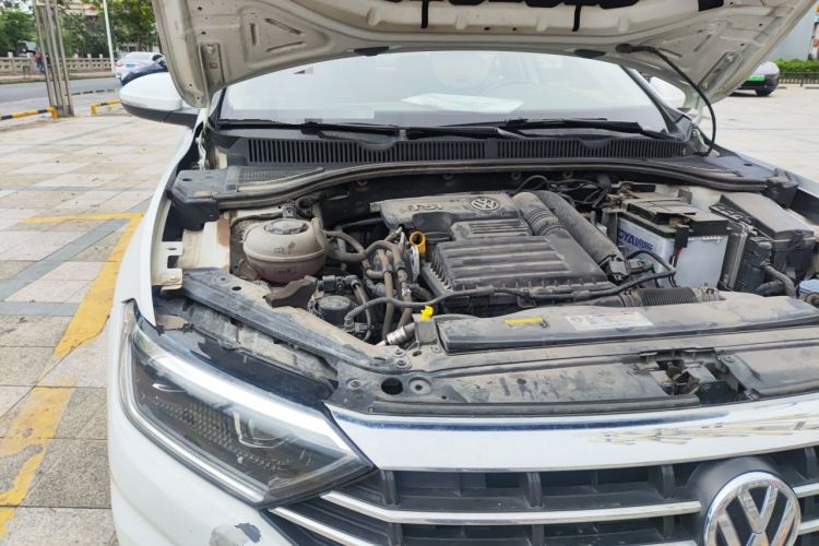 Used Volkswagen Sagitar 2020 280TSI DSG Comfort Version China VI Standard Engine Bay Right
