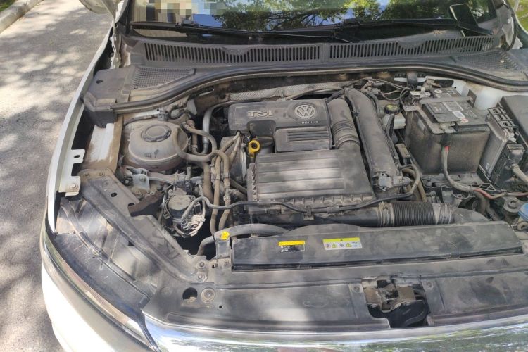 Used Volkswagen Sagitar 2020 280TSI DSG Comfort Version China VI Standard Engine Bay Right