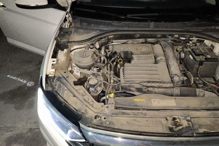 Used Volkswagen Sagitar 2020 280TSI DSG Comfort Version China VI Standard Engine Bay Right