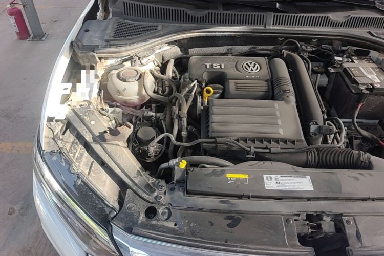 Used Volkswagen Sagitar 2020 280TSI DSG Comfort Version China VI Standard Engine Bay Right