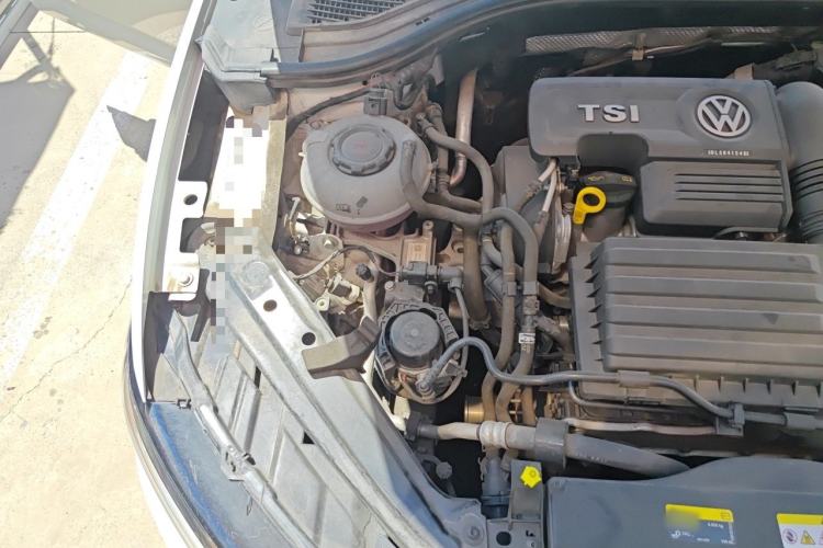 Used Volkswagen Sagitar 2020 200TSI DSG Comfort Version China VI Standard Engine Bay Right