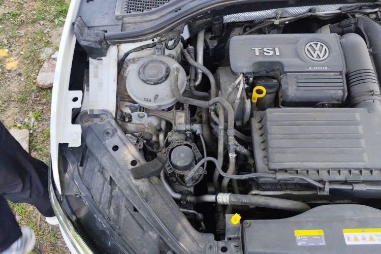 Used Volkswagen Sagitar 2020 280TSI DSG Comfort Version China VI Standard Engine Bay Right
