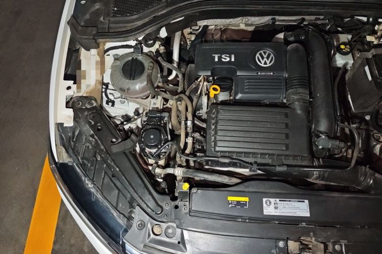 Used Volkswagen Sagitar 2020 280TSI DSG Comfort Version China VI Standard Engine Bay Right