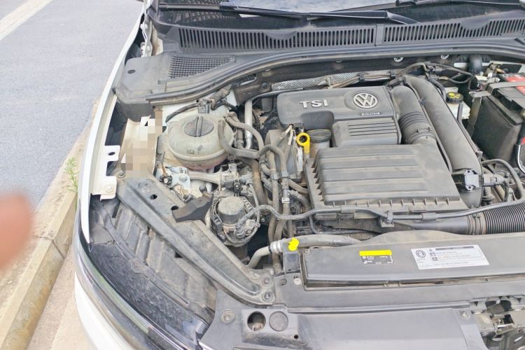 Used Volkswagen Sagitar 2020 280TSI DSG Comfort Version China VI Standard Engine Bay Right