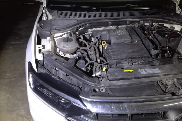 Used Volkswagen Sagitar 2020 280TSI DSG Comfort Version China VI Standard Engine Bay Right