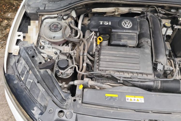Used Volkswagen Sagitar 2020 200TSI DSG Comfort Version China VI Standard Engine Bay Right