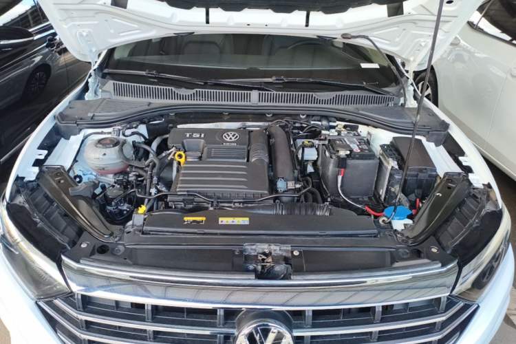 Used Volkswagen Sagitar 2020 280TSI DSG Comfort Version China VI Standard Engine Bay