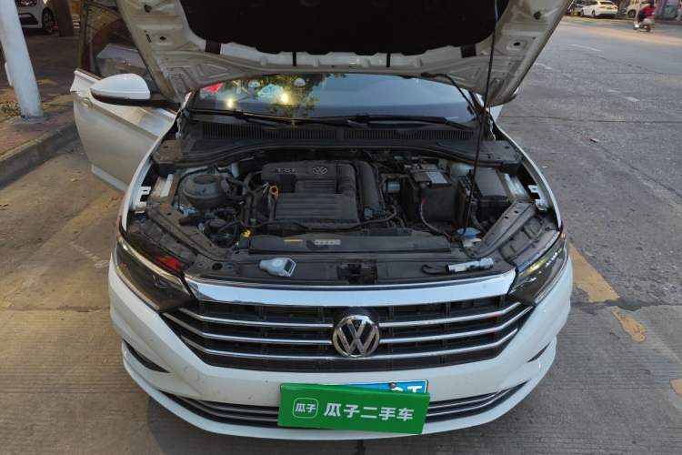 Used Volkswagen Sagitar 2020 280TSI DSG Comfort Version China VI Standard Engine Bay