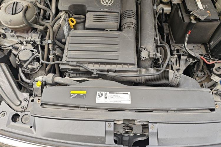 Used Volkswagen Sagitar 2020 200TSI DSG Comfort Version China VI Standard Engine Bay