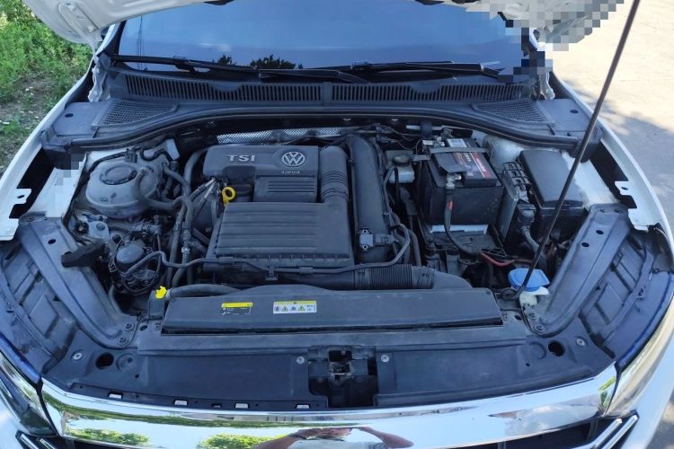 Used Volkswagen Sagitar 2020 280TSI DSG Comfort Version China VI Standard Engine Bay