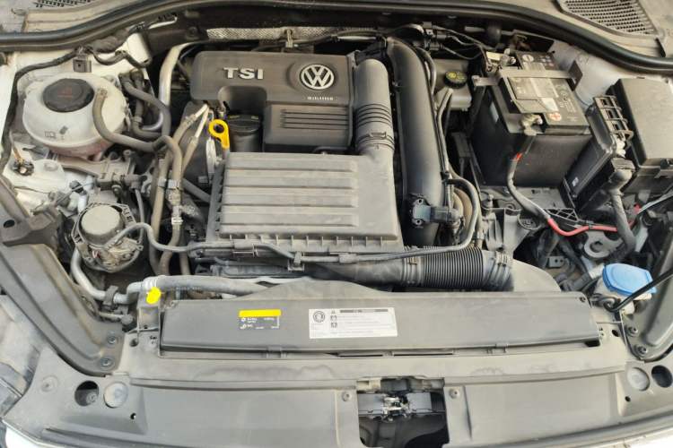 Used Volkswagen Sagitar 2020 280TSI DSG Comfort Version China VI Standard Engine Bay