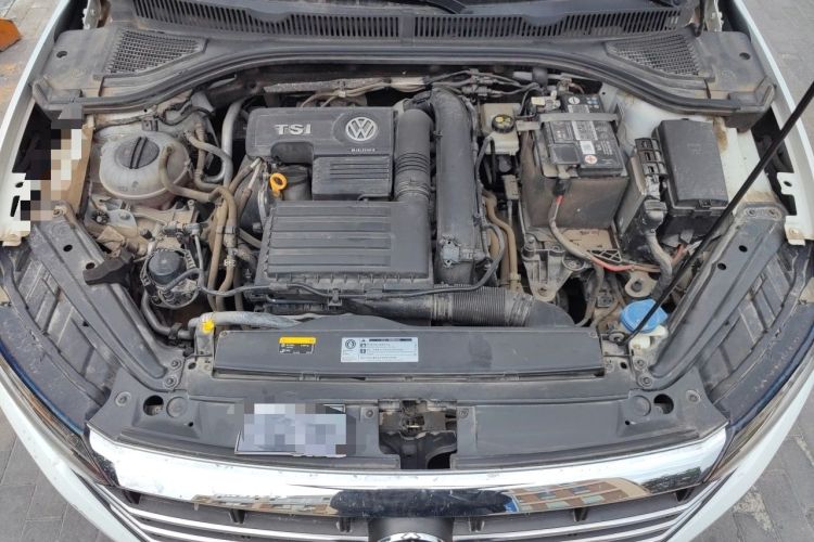 Used Volkswagen Sagitar 2020 280TSI DSG Luxury Version China VI Standard Engine Bay