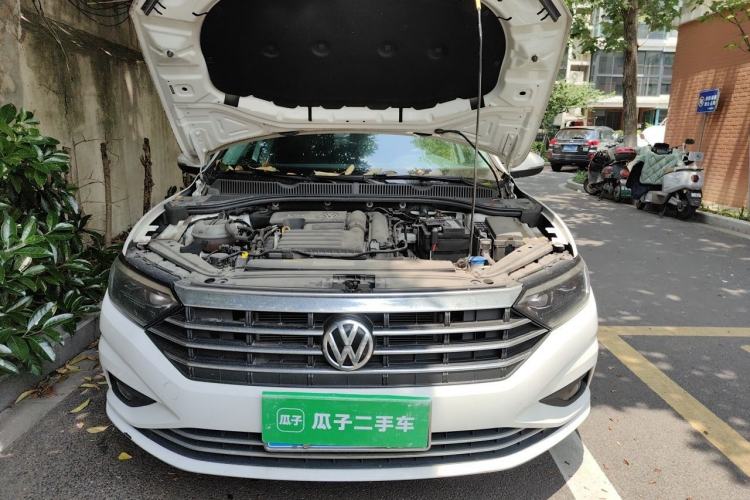 Used Volkswagen Sagitar 2020 280TSI DSG Comfort Version China VI Standard Engine Bay