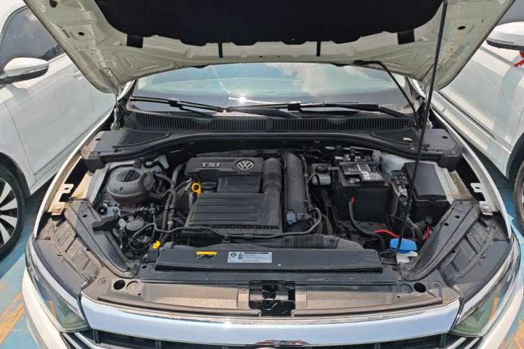 Used Volkswagen Sagitar 2020 200TSI DSG Comfort Version China VI Standard Engine Bay