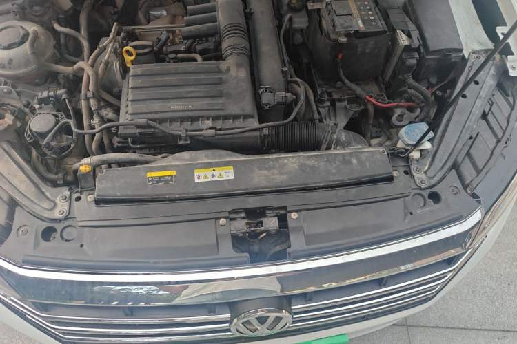 Used Volkswagen Sagitar 2020 280TSI DSG Comfort Version China VI Standard Engine Bay