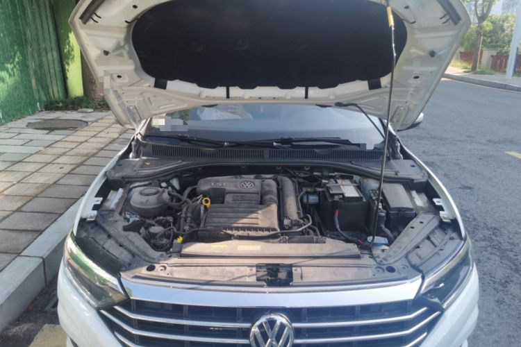 Used Volkswagen Sagitar 2020 280TSI DSG Comfort Version China VI Standard Engine Bay