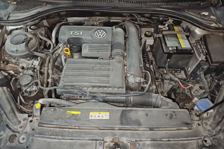 Used Volkswagen Sagitar 2020 280TSI DSG Comfort Version China VI Standard Engine Bay