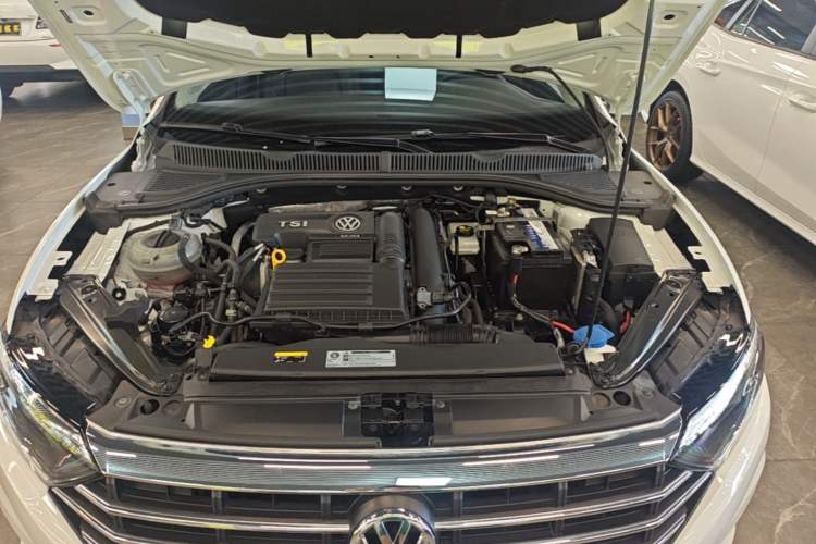 Used Volkswagen Sagitar 2020 280TSI DSG Comfort Version China VI Standard Engine Bay
