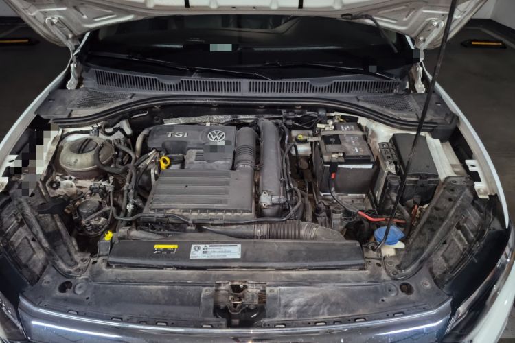 Used Volkswagen Sagitar 2020 200TSI DSG Comfort Version China VI Standard Engine Bay