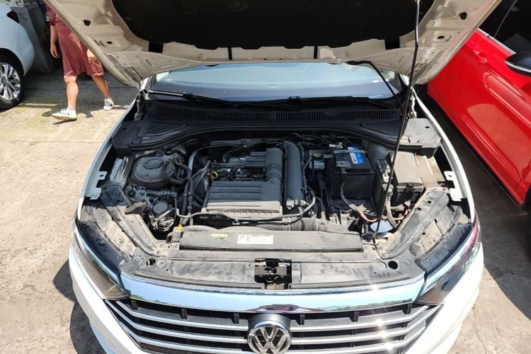 Used Volkswagen Sagitar 2020 280TSI DSG Comfort Version China VI Standard Engine Bay